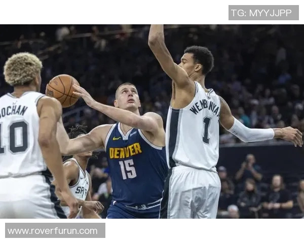 尼古拉·约基奇在击败太阳队后，展现出《浴血黑帮》的精髓